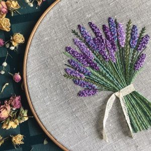 Thêu hoa lavender