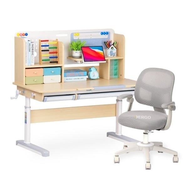 Chất liệu bàn học đa dạng và bền bỉ